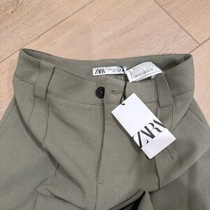 Zara women’s olive green pants
